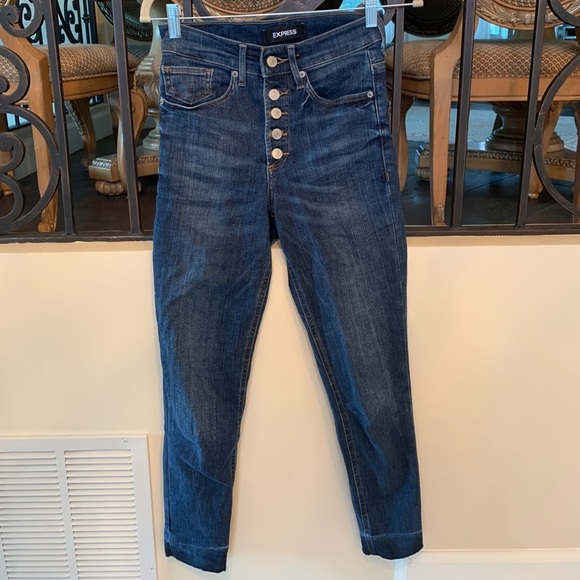 5 BUTTON MID-RIDE FRAY JEANS